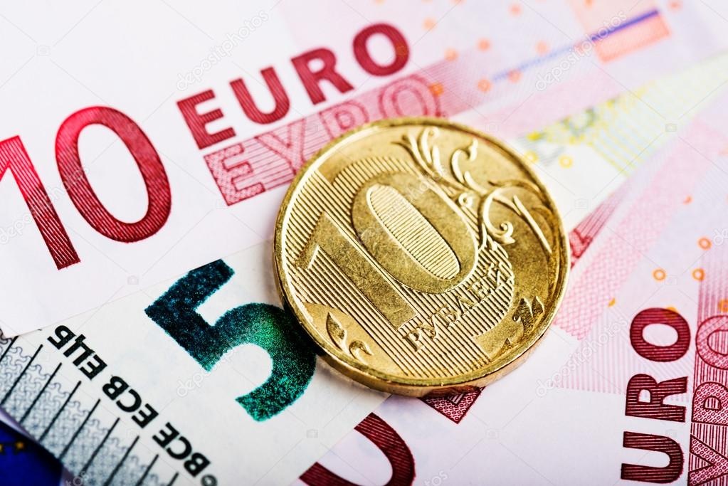 Gia tri dong ruble tang len muc ky luc sau 7 nam hinh anh