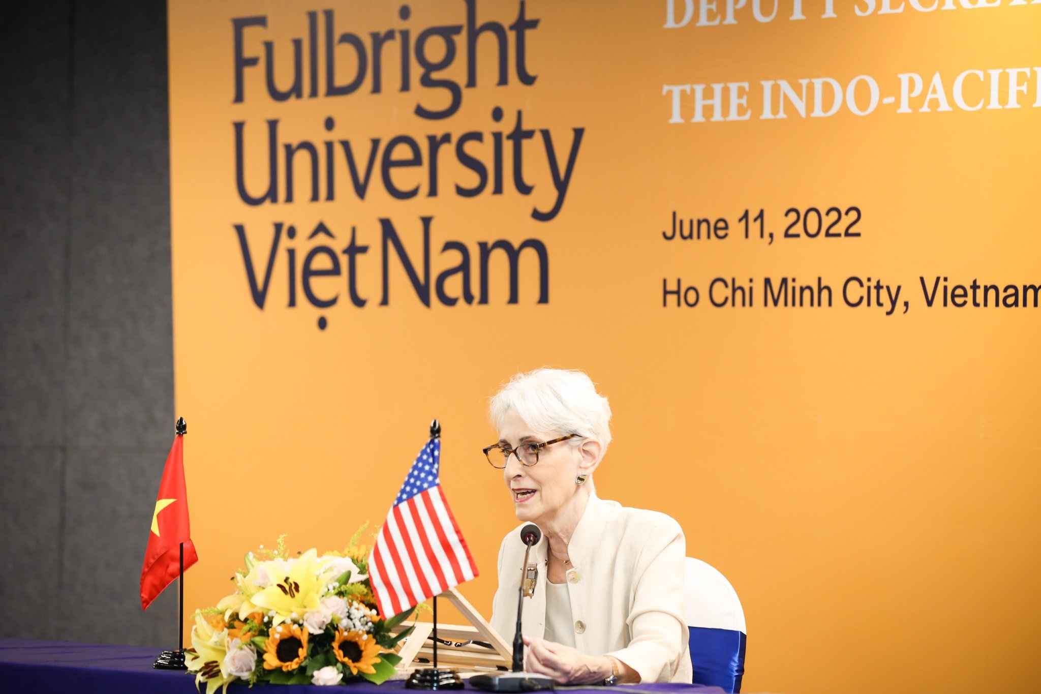 thu truong bo ngoai giao my phat bieu tai viet nam anh 1