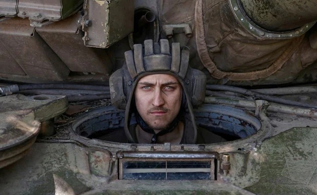 Nga yeu cau quan doi Ukraine o Sievierodonetsk dau hang hinh anh