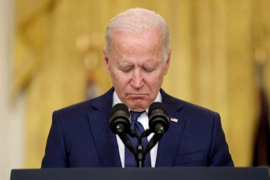 Ty le ung ho Tong thong Biden giam con 39% hinh anh