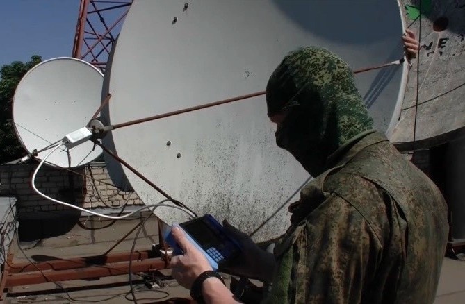 Truyen hinh Nga duoc phat song tai mien Nam Ukraine hinh anh