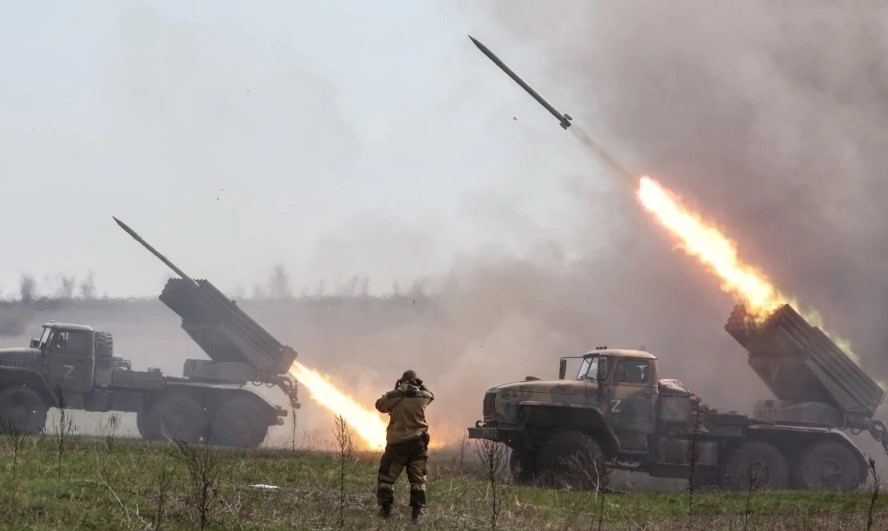 Phe ly khai Ukraine tuyen bo kiem soat Lysychansk trong vai ngay toi hinh anh