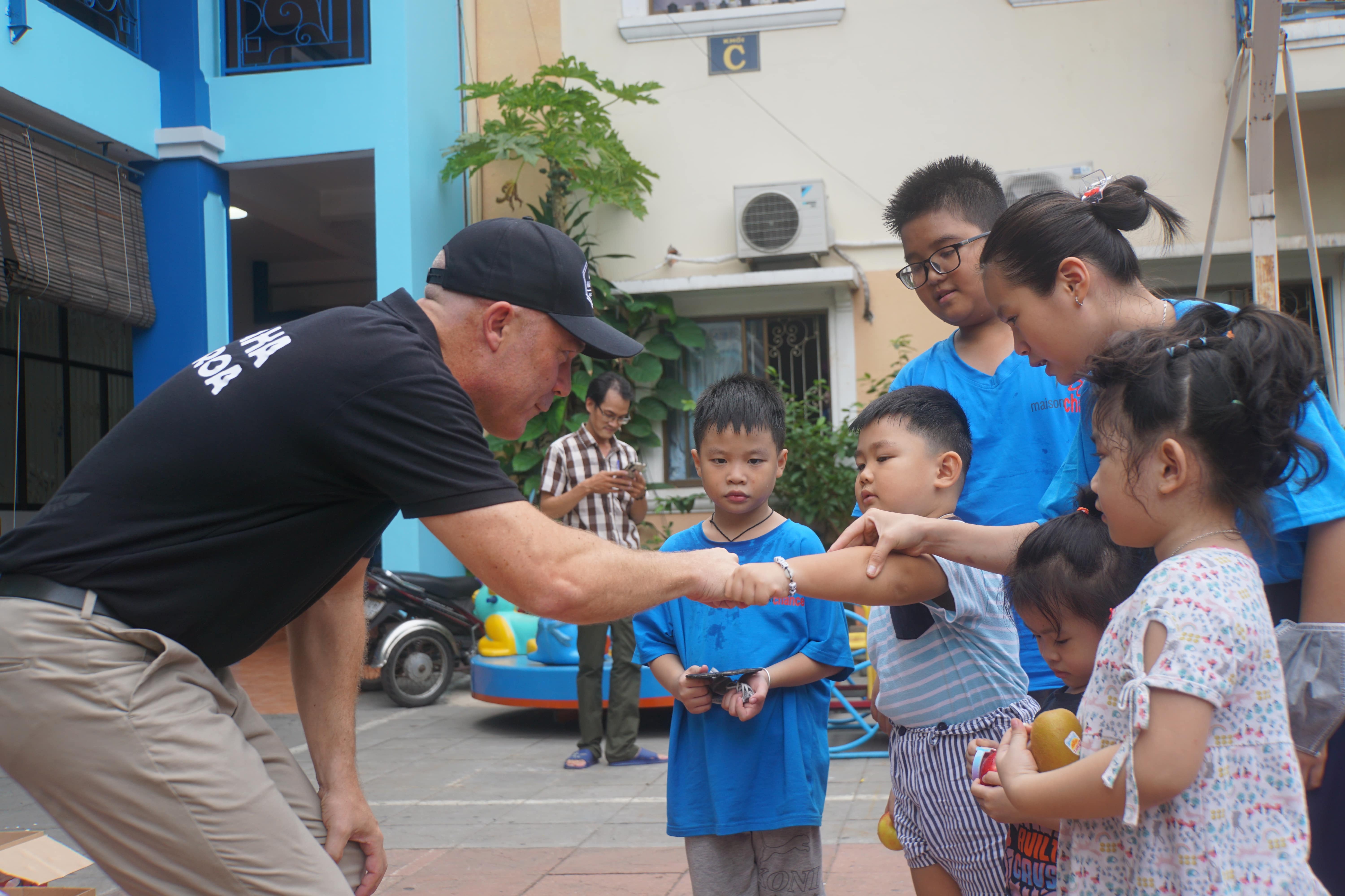 New Zealand san long giup do tre em va phu nu yeu the o Viet Nam hinh anh