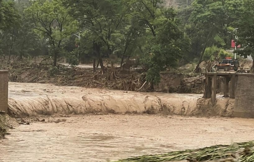 Lu quet tai Trung Quoc, nhieu nguoi chet hinh anh