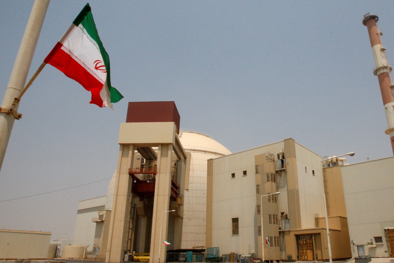 Iran tuyen bo du kha nang che tao bom hat nhan hinh anh