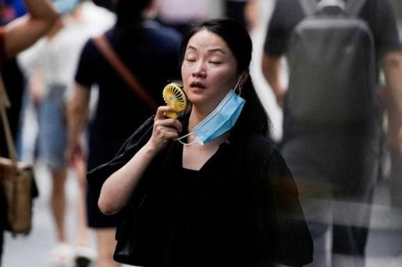 Con song nhiet ky luc quet qua Trung Quoc hinh anh