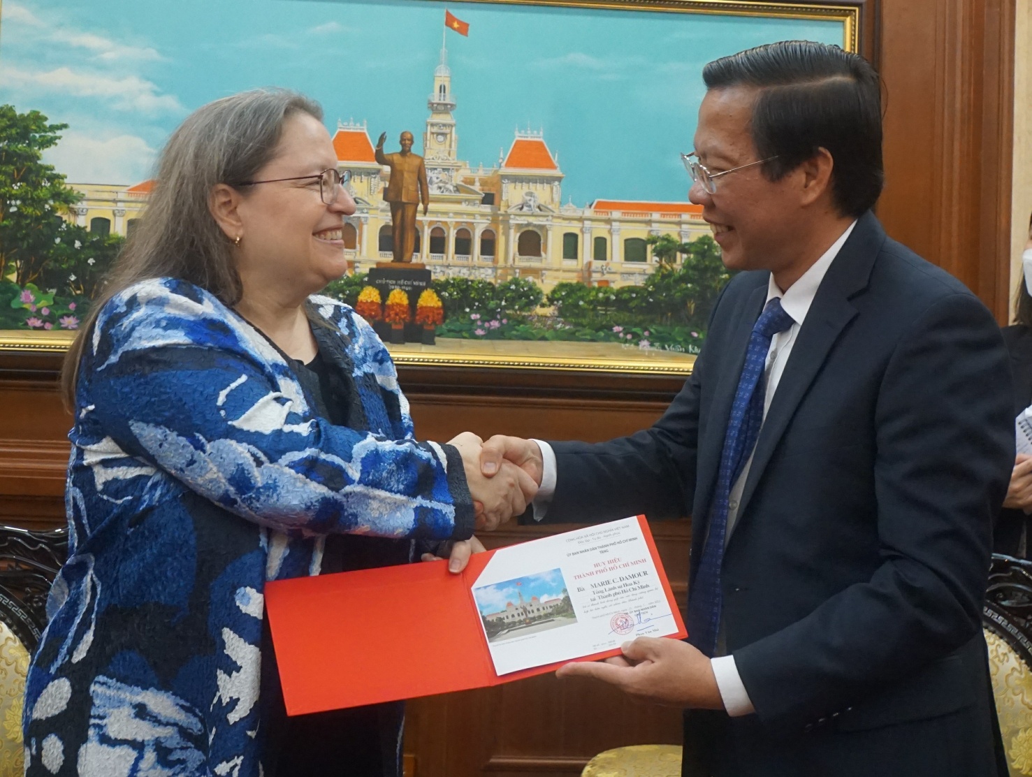 Day manh hop tac Viet - My trong chuyen doi so, thanh pho thong minh hinh anh