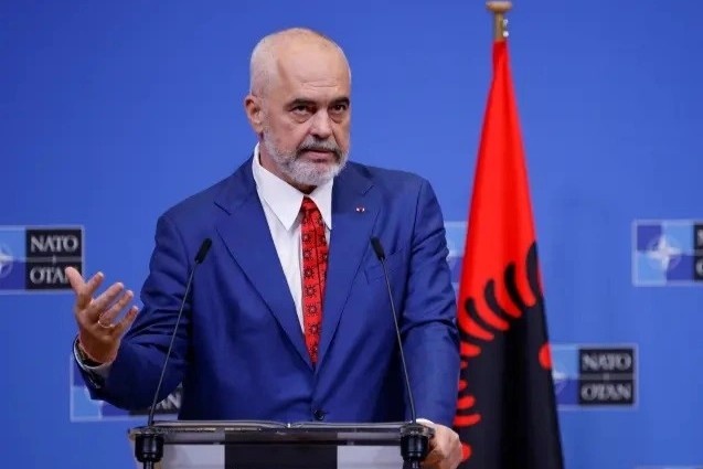 Albania bat 3 cong dan Nga va Ukraine nghi lam gian diep hinh anh