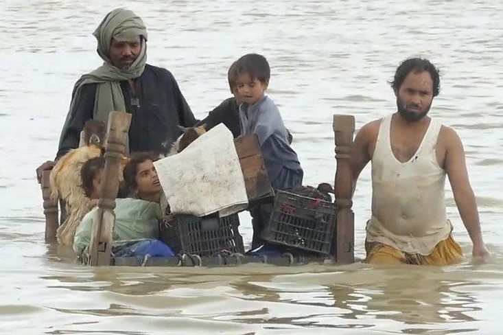 Lu lon khien hang chuc trieu nguoi Pakistan mat nha cua hinh anh