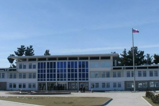 Danh bom lieu chet gan Dai su quan Nga o Afghanistan hinh anh