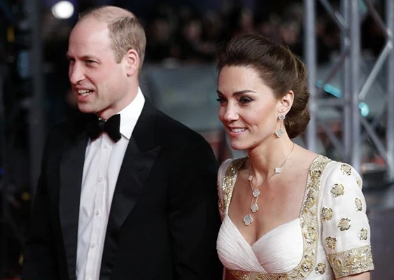 Ly do Cong nuong Kate khong den lau dai Balmoral hinh anh