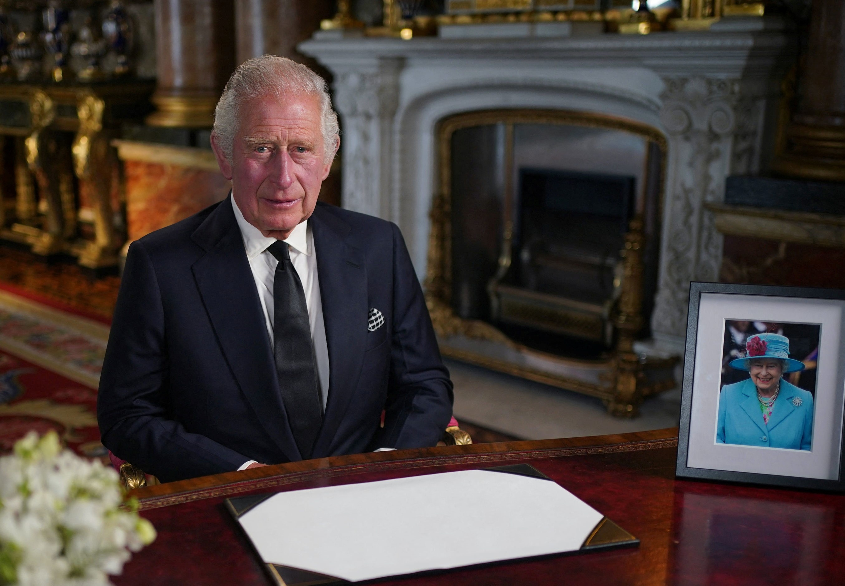 Vua Charles III lan dau tien phat bieu truoc toan quoc hinh anh