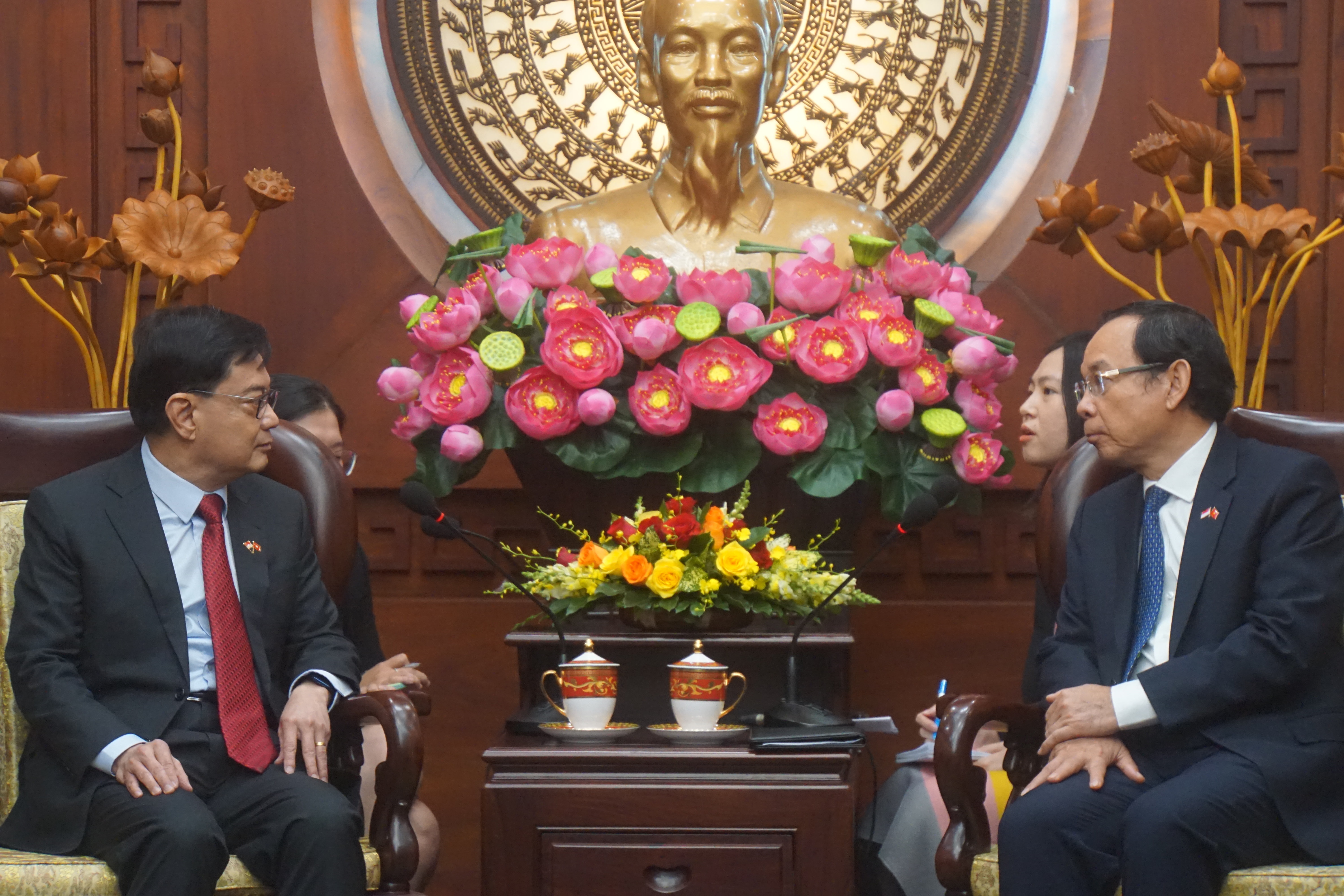 Pho thu tuong Singapore de xuat huong hop tac cung TP.HCM hinh anh