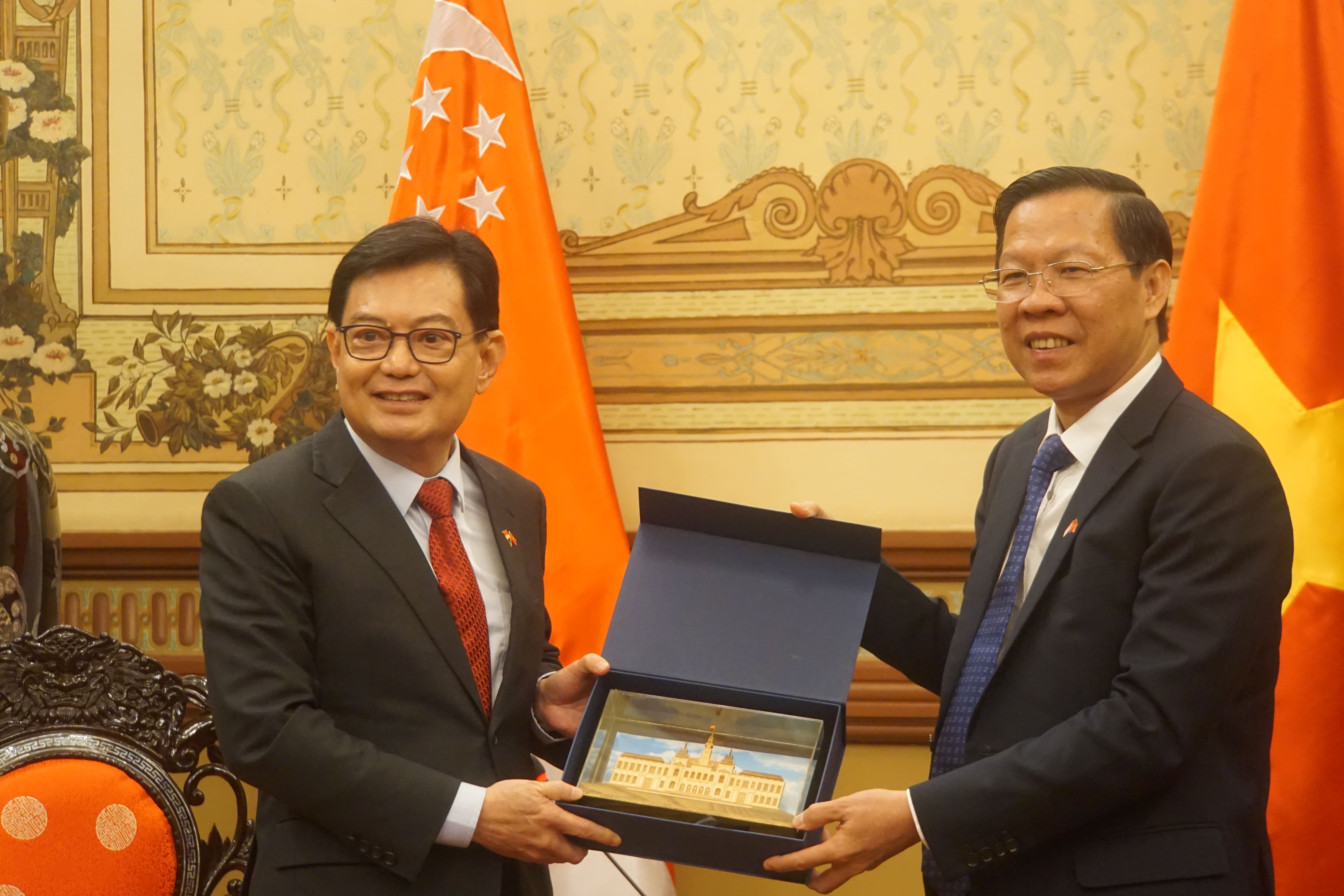 quan he viet nam singapore anh 2