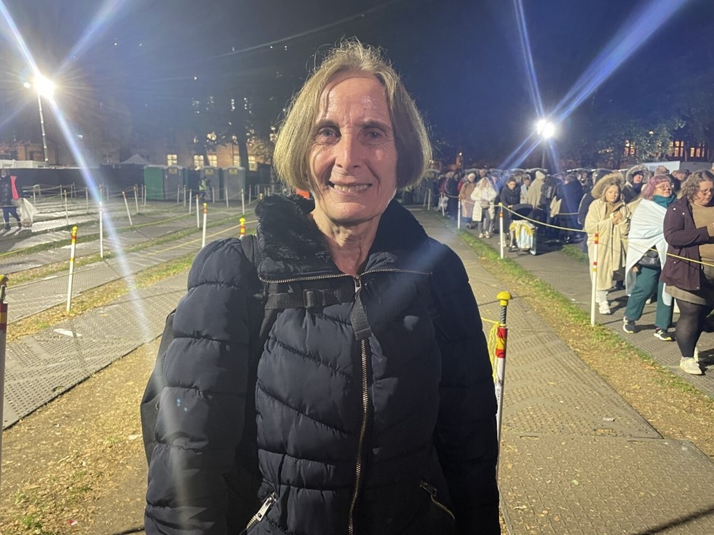 Nguoi cuoi cung vao vieng nu hoang Anh hinh anh