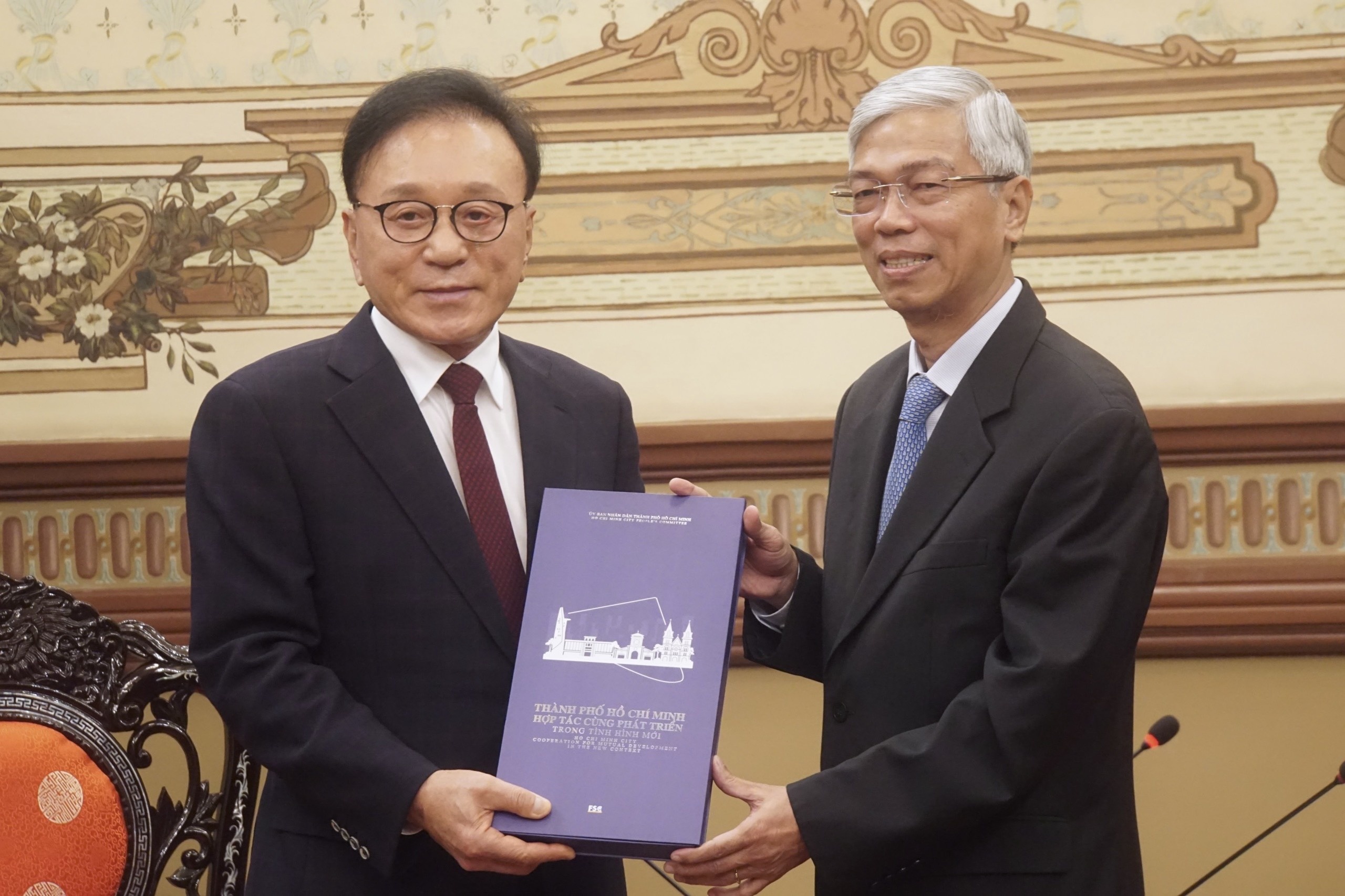 TP.HCM muon don lan song dau tu nang luong tai tao tu Busan hinh anh