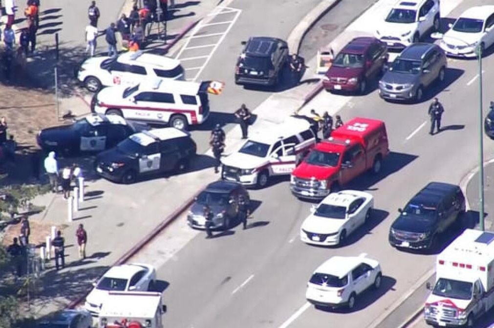 Xa sung tai truong hoc California, 6 nguoi bi thuong hinh anh