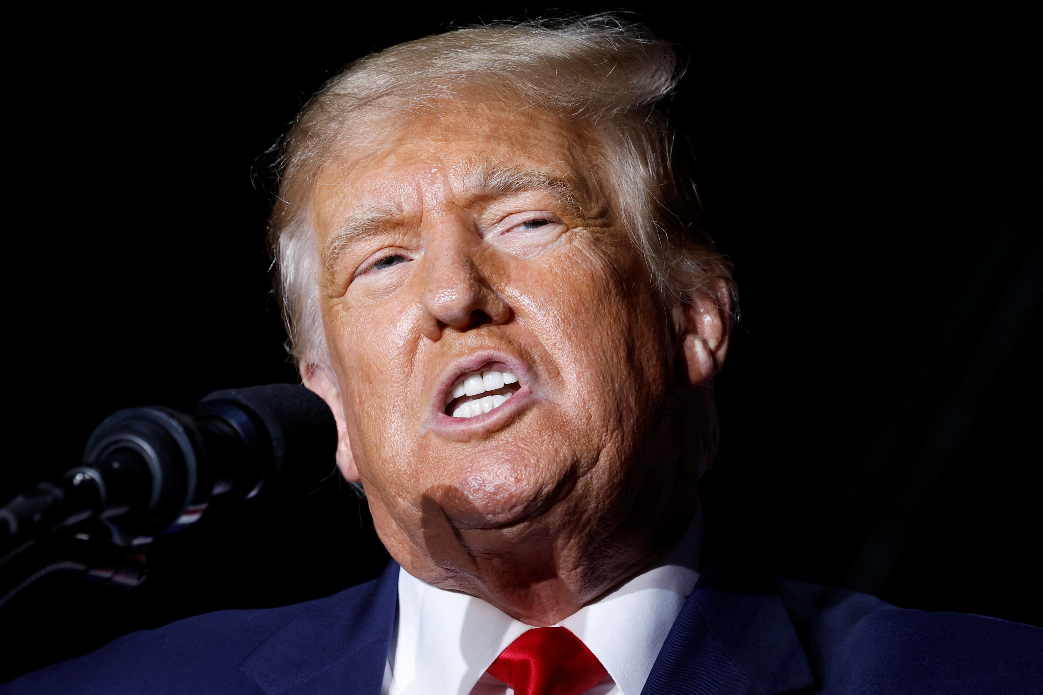 Ong Trump thua cuoc trong tranh cai ve ho so thue hinh anh