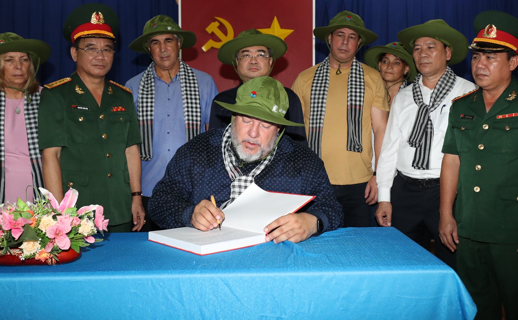 thu tuong cuba anh 12