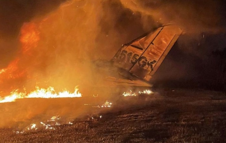 May bay dam vao dai ly oto gay chet nguoi o My hinh anh