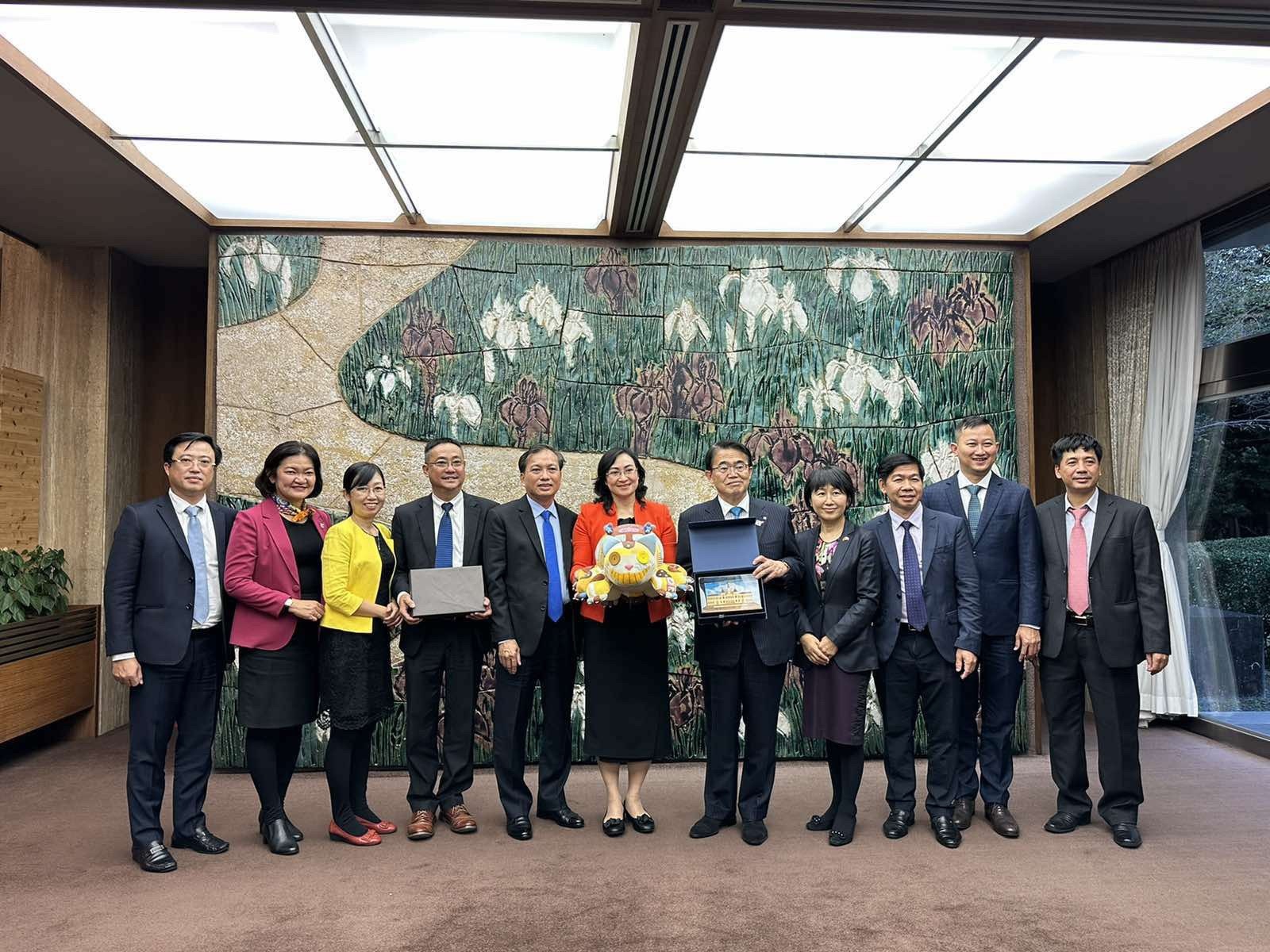 tp.hcm va nhat ban anh 1