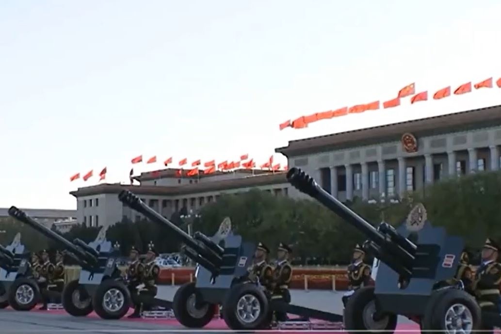 Trung Quoc ban 21 phat dai bac chao mung Tong bi thu Nguyen Phu Trong hinh anh