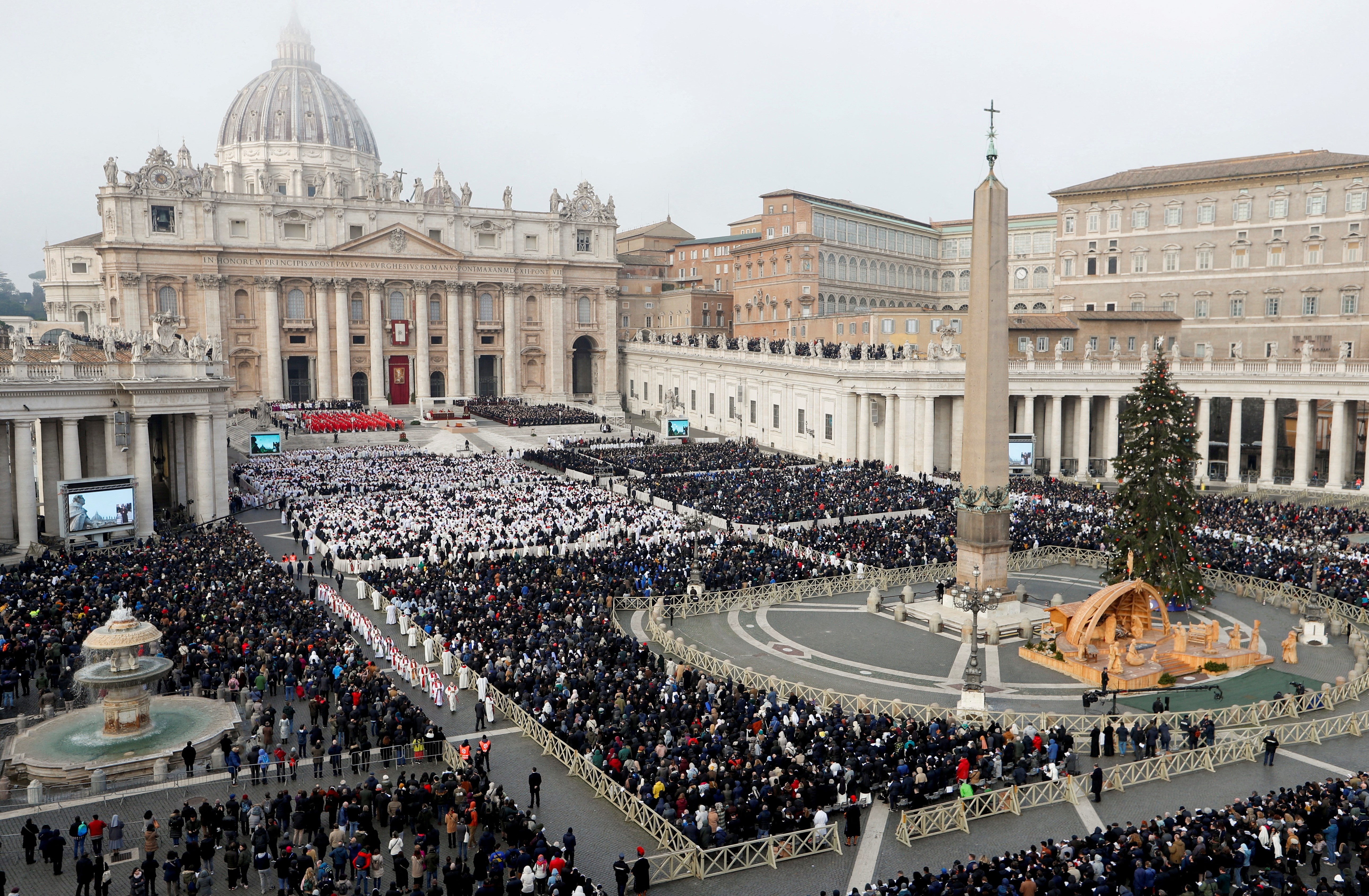 le tang giao hoang benedict anh 14