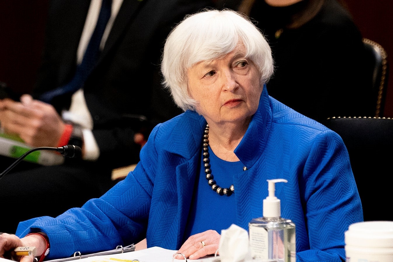 Vi sao Bo Tai chinh My canh bao ve nguy co vo no? hinh anh