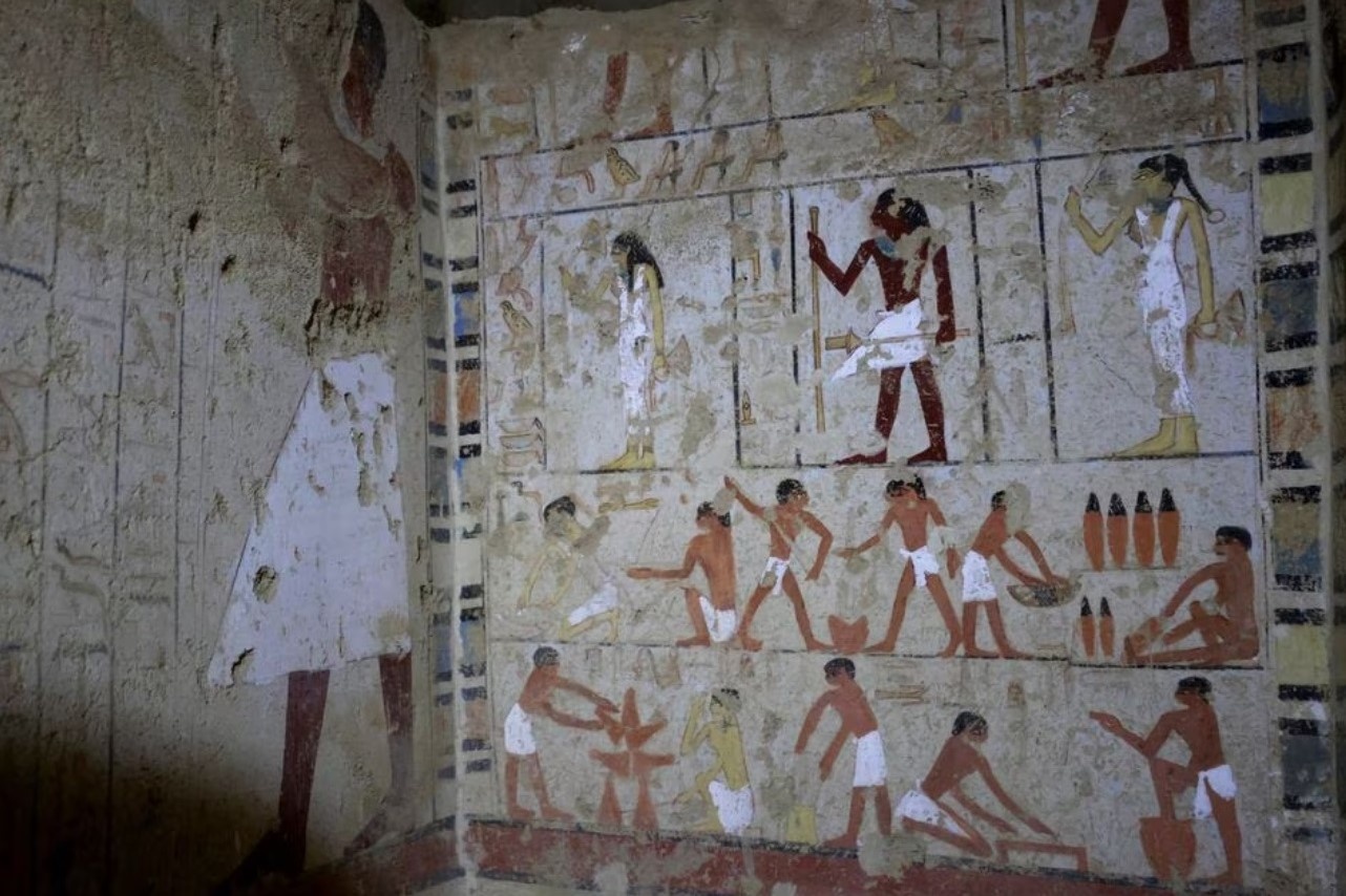 Mo ham mo chua xac uop co nhat tai Ai Cap hinh anh