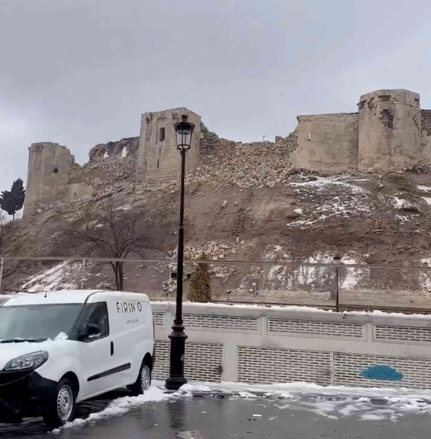 dong dat tho nhi ky anh 9