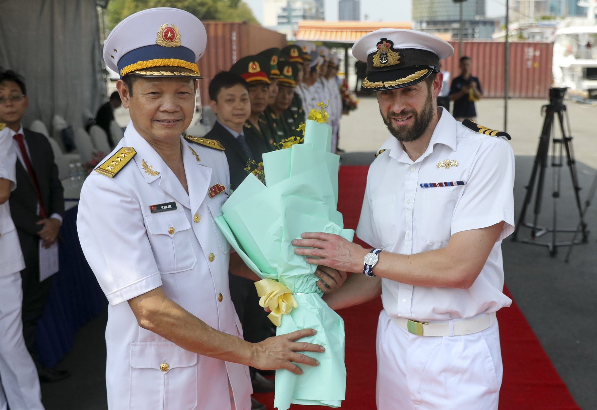 tau hai quan anh anh 1