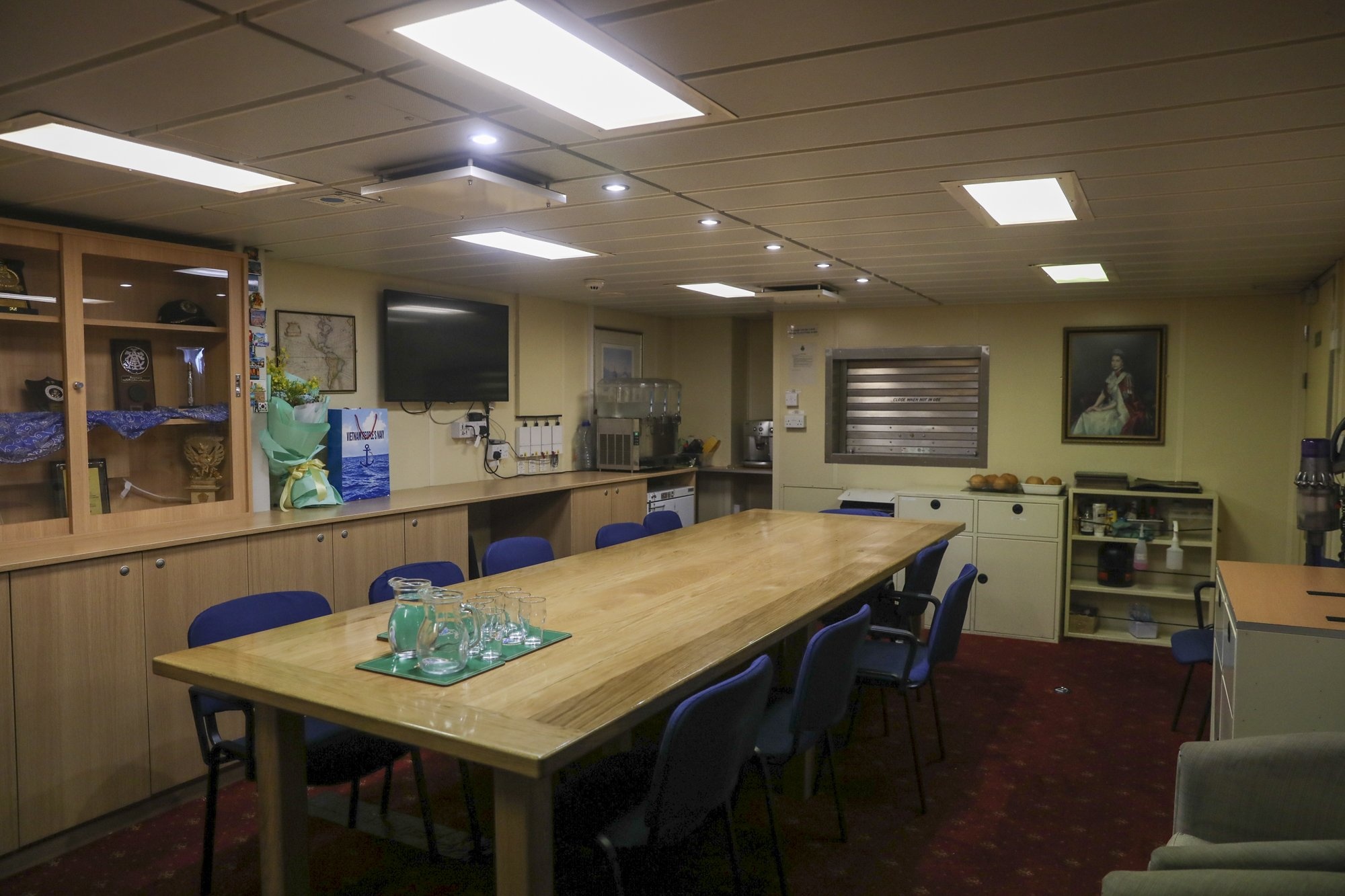 Tau Hai quan Anh anh 10