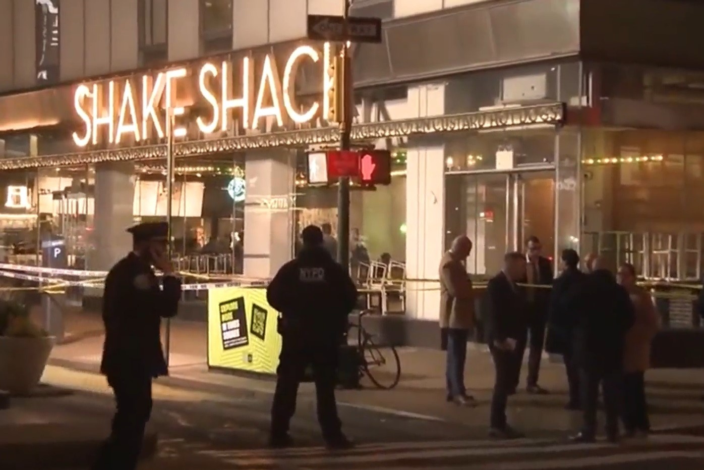 Mot nguoi dan ong bi ban chet gan Quang truong Thoi dai hinh anh