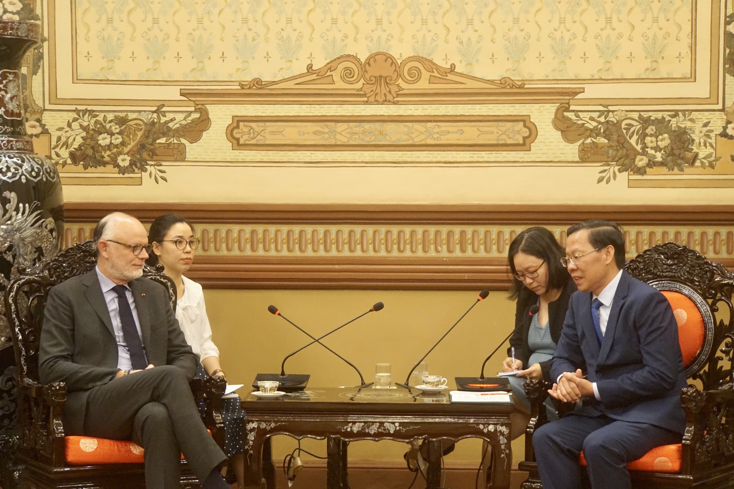 Day manh hop tac hang hai TP.HCM - Le Havre hinh anh