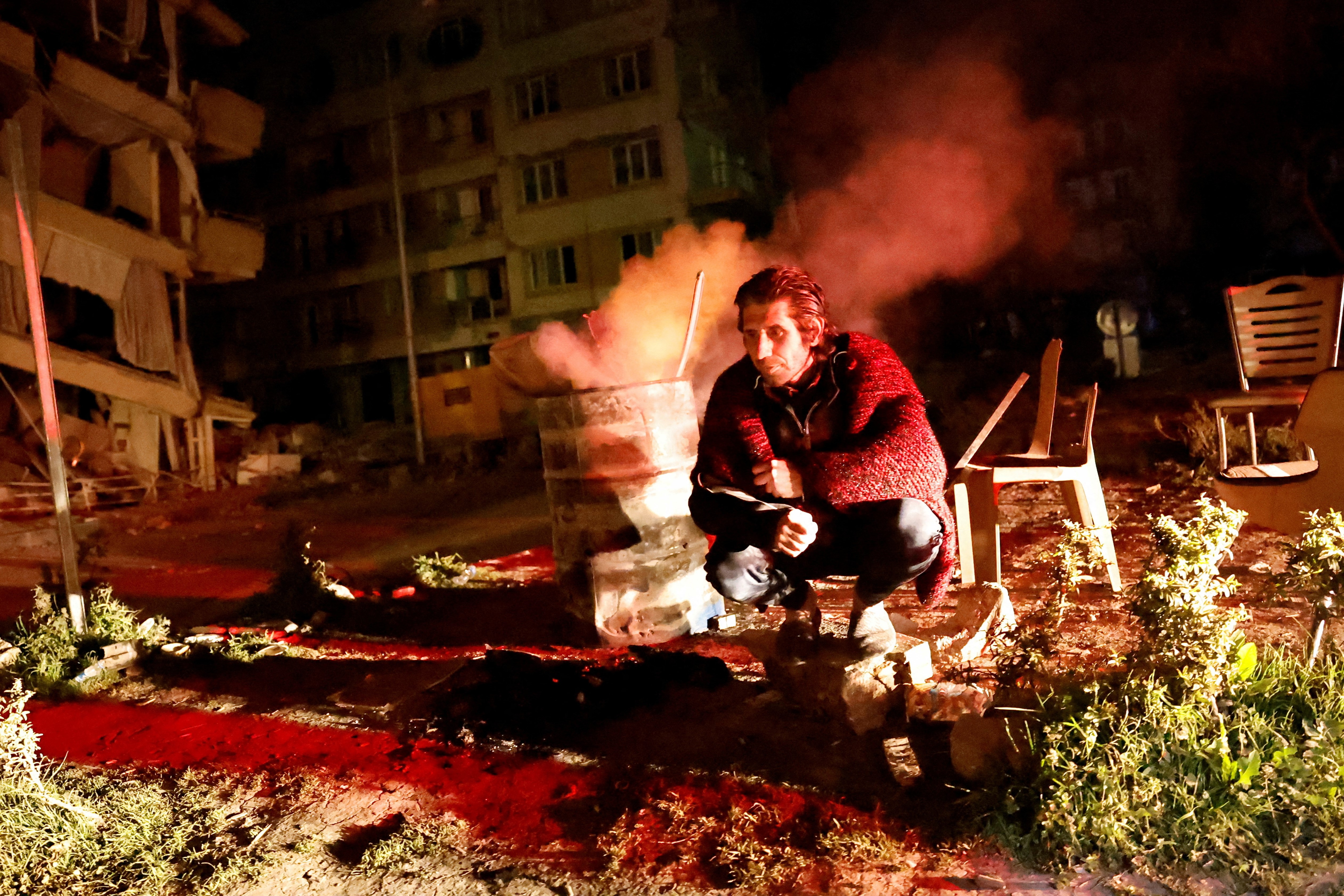 Them hai tran dong dat lien tiep tai Tho Nhi Ky hinh anh