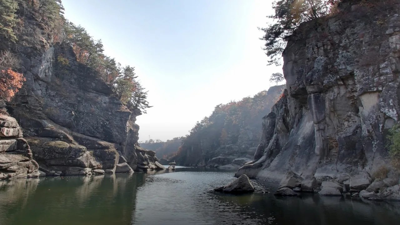 khu phi quan su anh 4