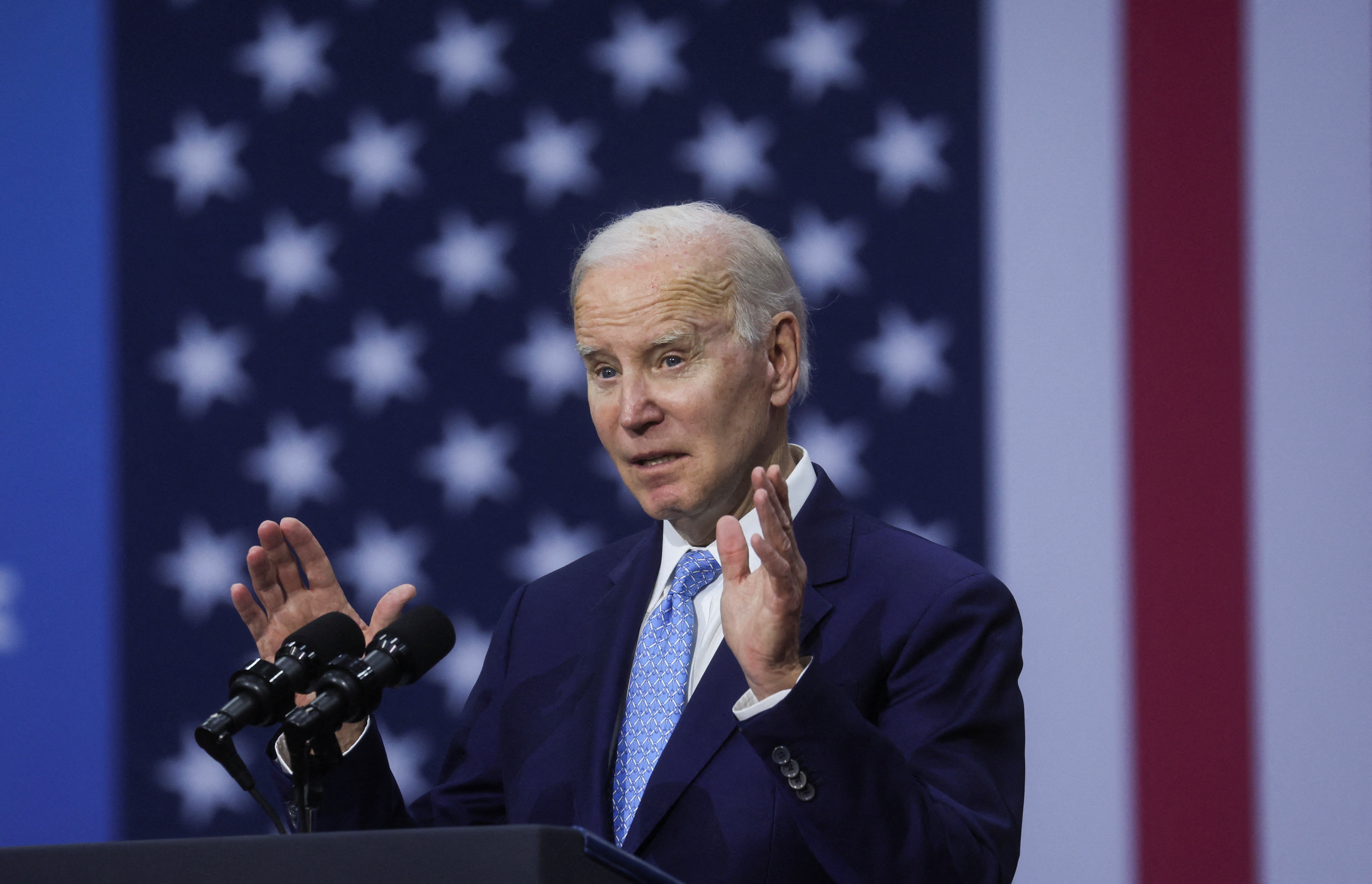 Ong Biden noi muon tang thue voi nguoi giau hinh anh