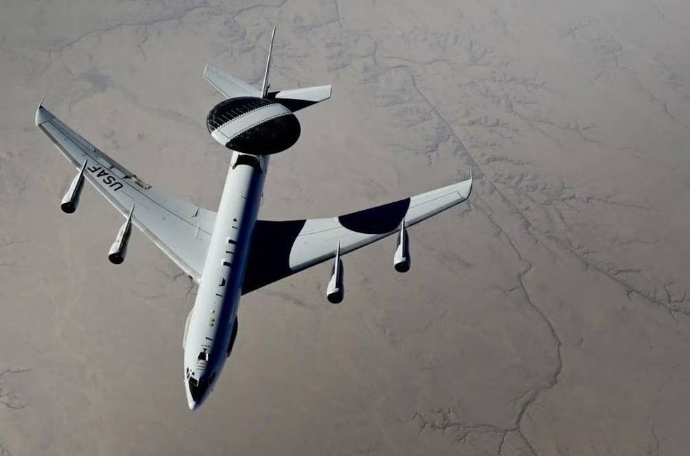 Nhieu may bay Khong quan My co nguy co gay duoi hinh anh