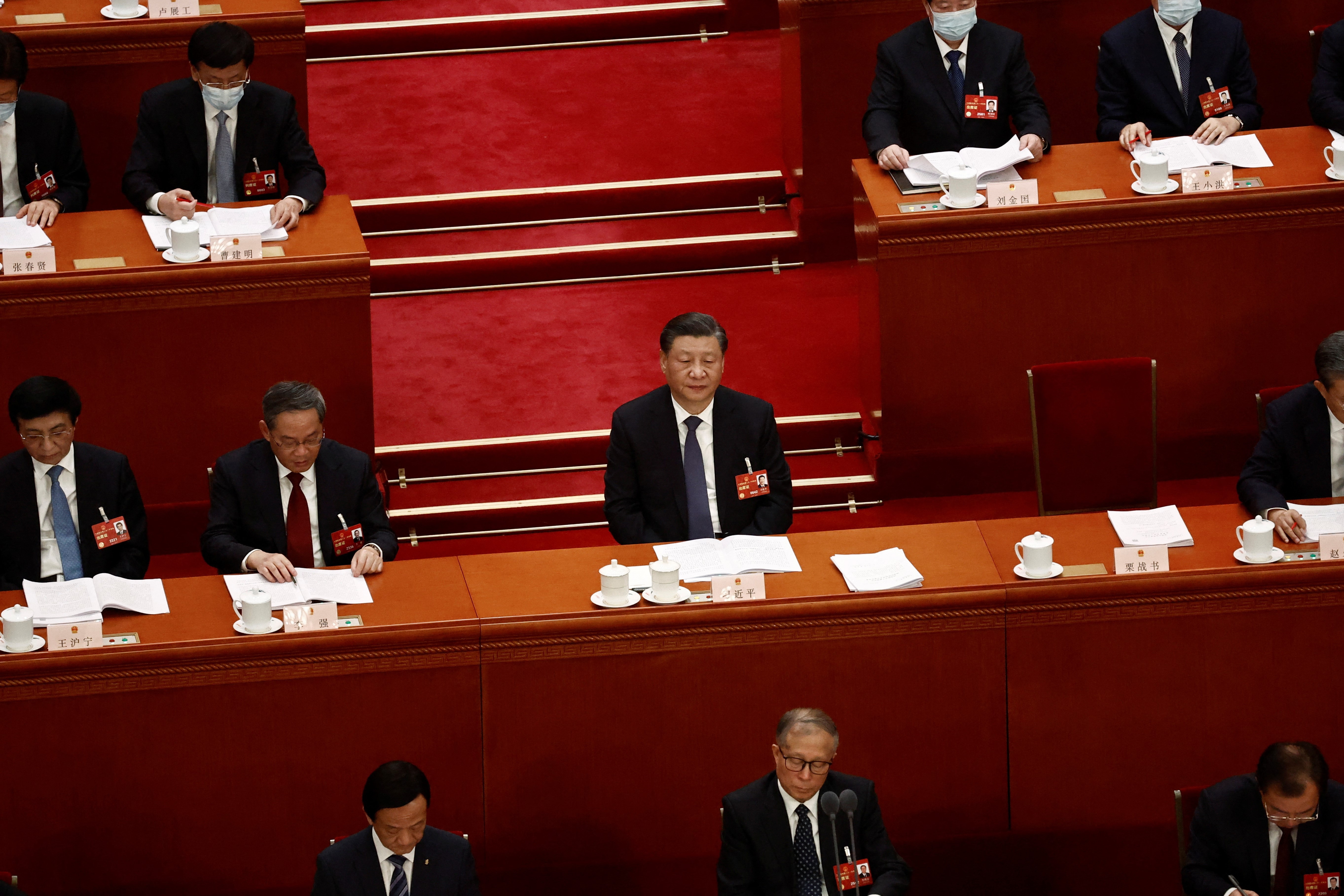 Trung Quoc chuyen tai chinh, cong nghe sang cho dang dieu hanh hinh anh