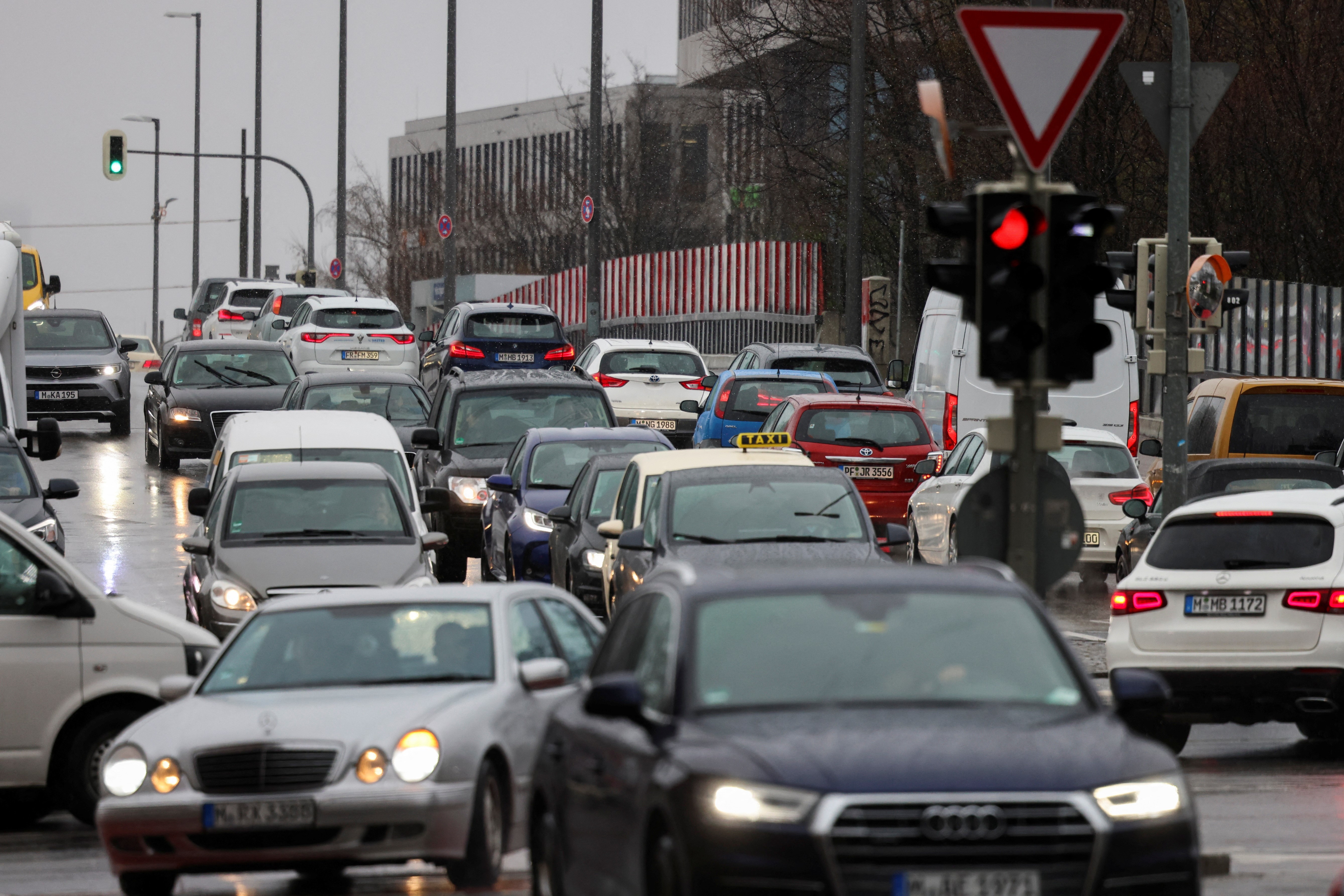 dinh cong tai duc anh 1