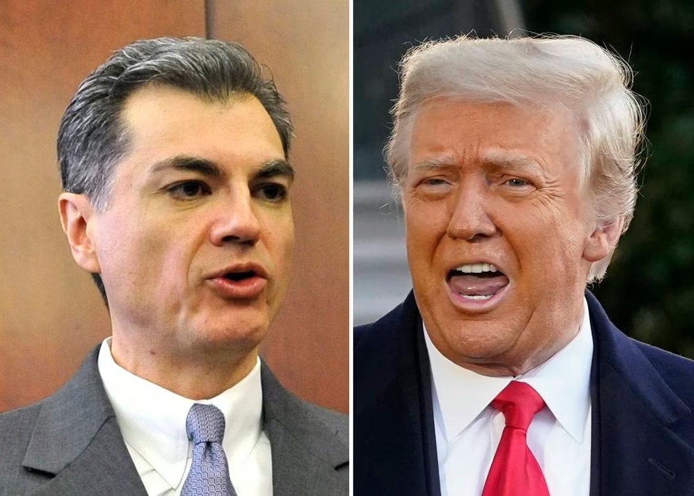 Ong Trump cong kich tham phan xet xu vu kien o Manhattan hinh anh