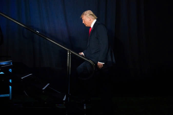 Vu truy to chua phai cuoc chien phap ly chan dong nhat cua ong Trump hinh anh