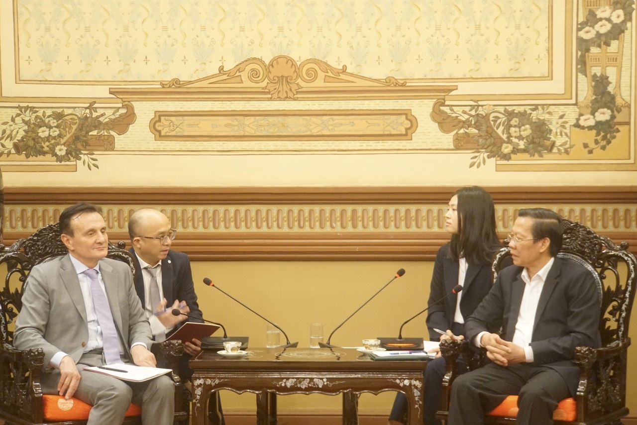 astrazeneca viet nam anh 1