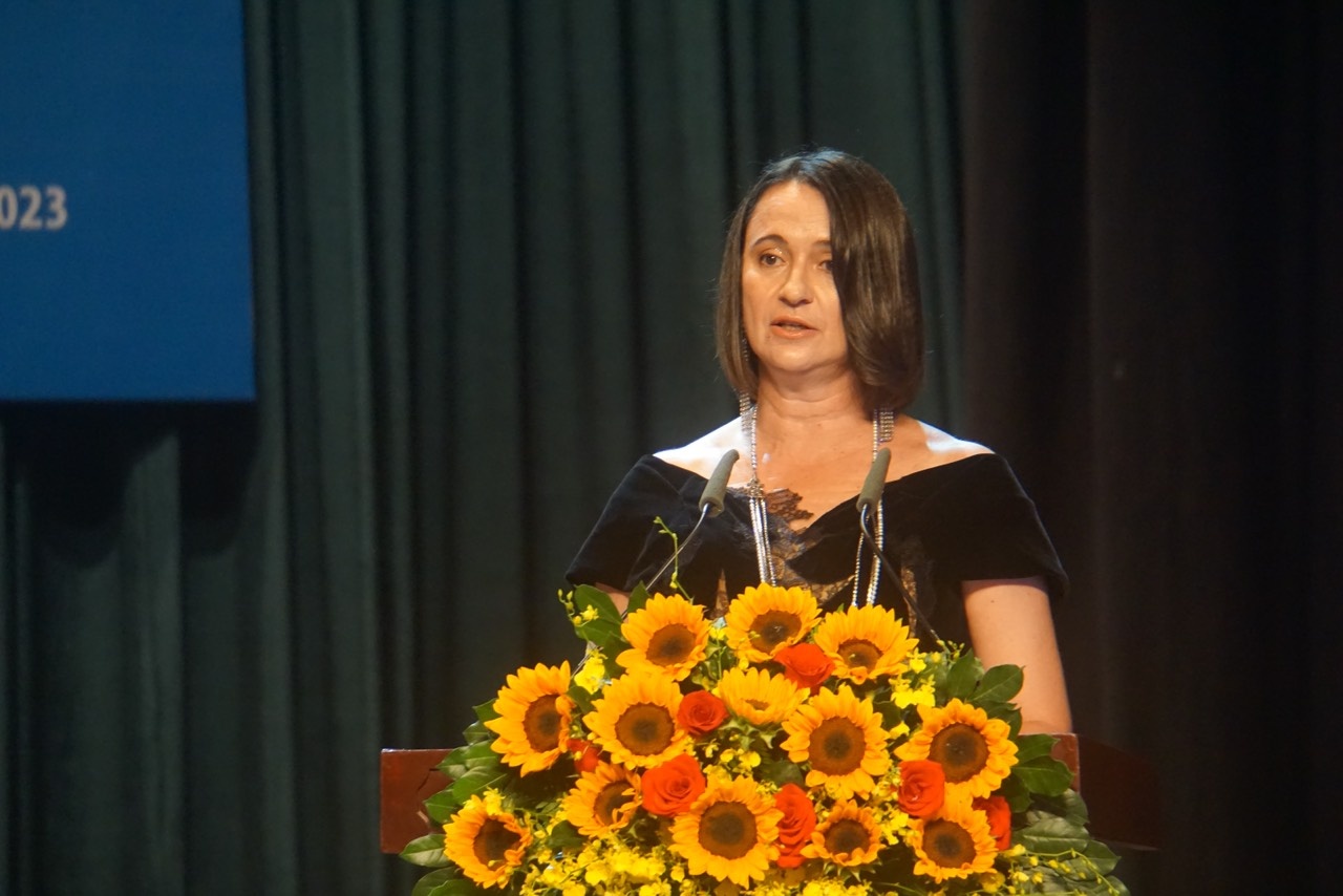 Phap dong hanh cung Viet Nam trong muc tieu giam phat thai carbon hinh anh