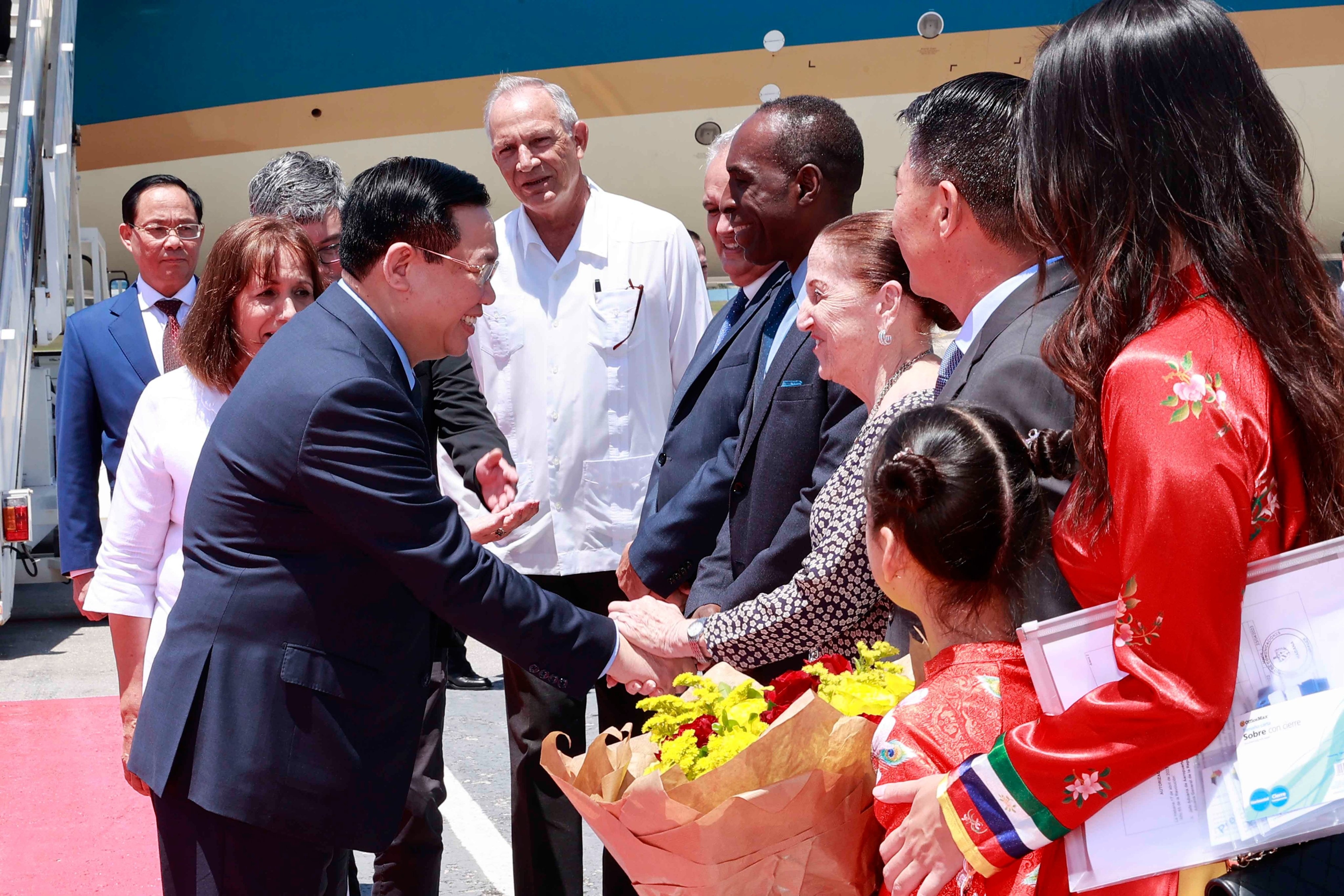 Chu tich quoc hoi anh 3