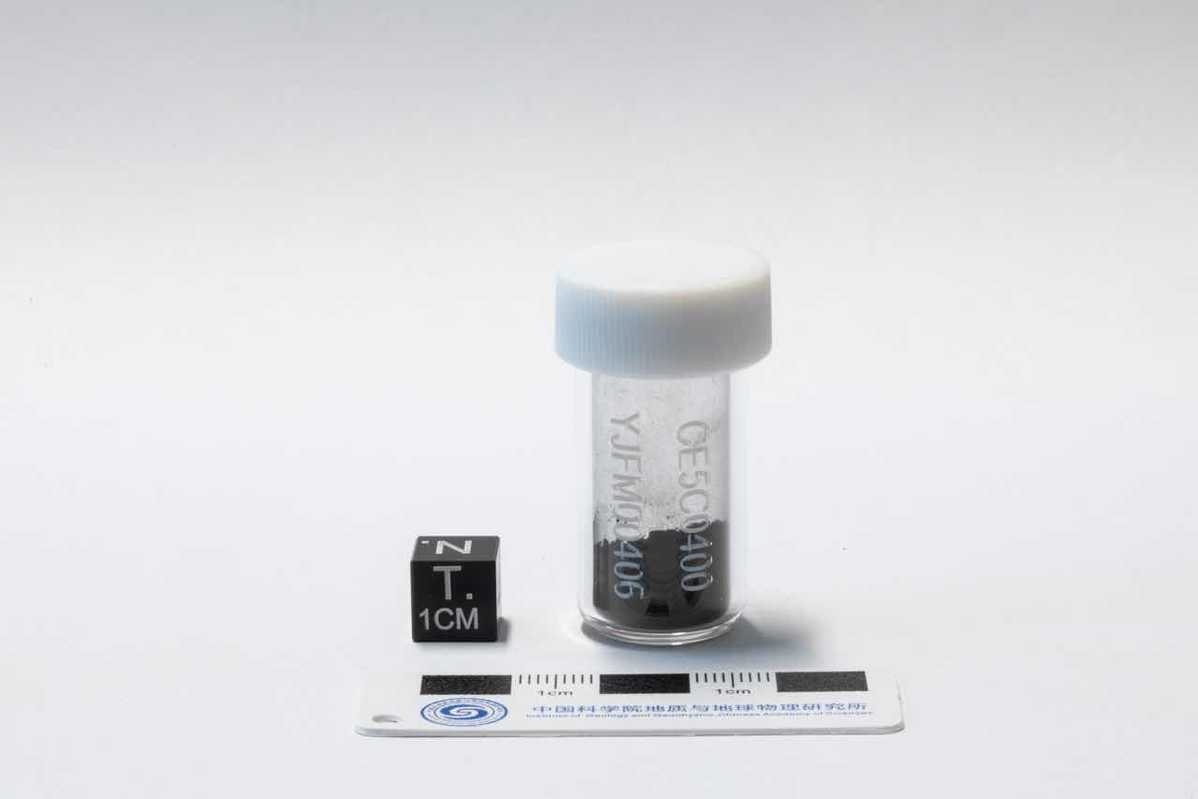 Trung Quoc tang mau dat Mat Trang cho Phap hinh anh