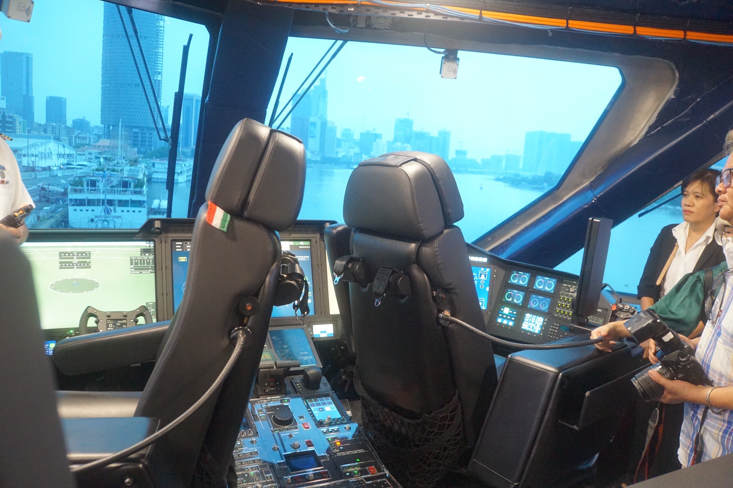 tau hai quan italy anh 5