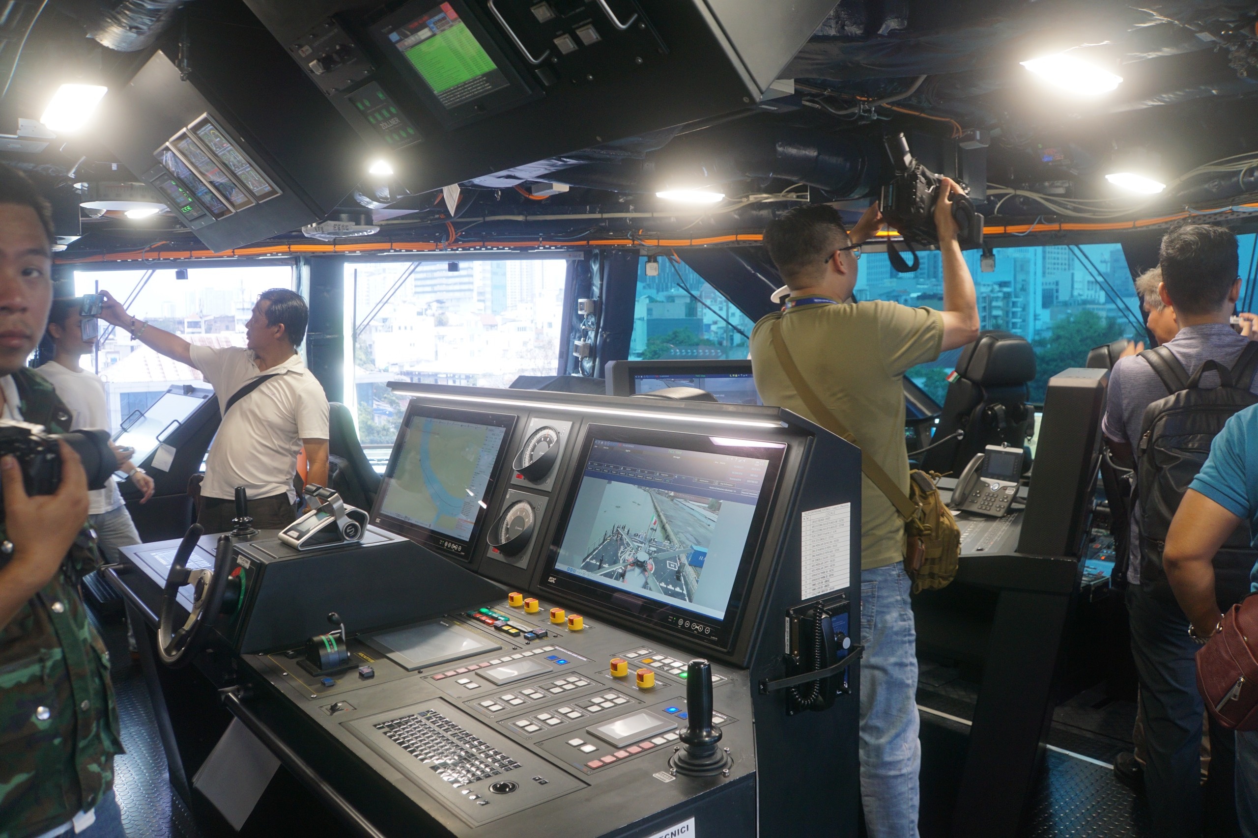 tau hai quan italy anh 6