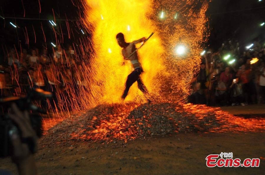 Di chan tran tren lua de cau may hinh anh