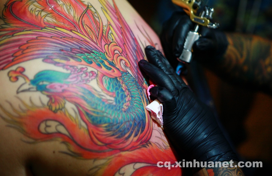 Ben trong phong xam nghe thuat o Trung Quoc hinh anh